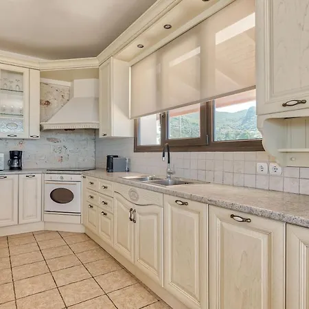 Διαμέρισμα Ananta Blue