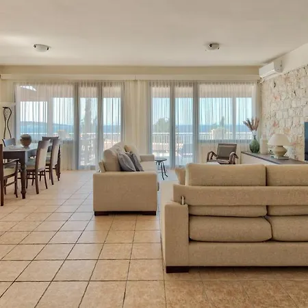 Ananta Blue * Argassi